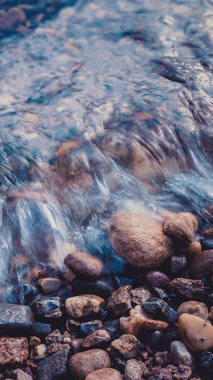 Download Live Iphone Wallpaper Free For Your Phone & Smartphone. Get The Latest Iphone Background Updates Here. #live #iphone #wallpaper #free 