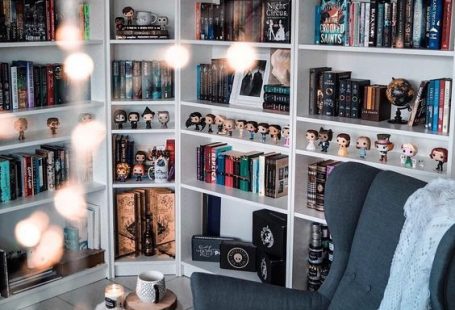 141 DIY Bookshelf Plans & Ideas to Organize Your Precious Homesteading Books