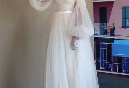 23 Unconventional wedding dress  #dress #unconventional #wedding