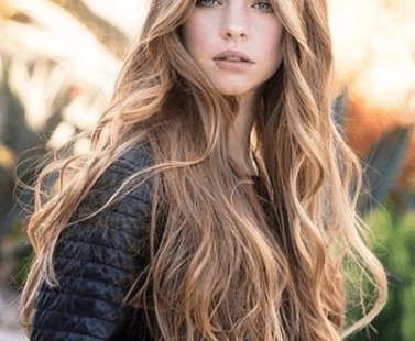 25 Beautiful Long Hairstyle for This Fall #mydailypins.com #womenfallhairstyle #womenfashionideas #womenhairstyle