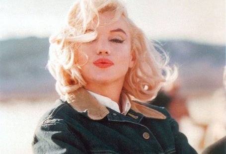 Love the makeup.