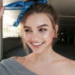 Maneiras de usar lenço no cabelo: inspirações de lenços, bandanas e scrunchies em penteados