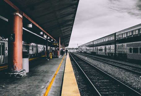 5 Wallpapers That Will Look Perfect On Your iPhone #33 - UltraLinx