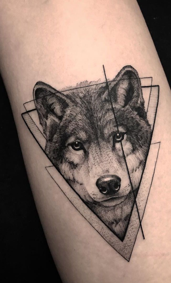 fantastische geometrische Wolf Tattoo Ideen © ️️ Tätowierer Lucas Martinelli 💙💙💙💙 #das #der #Designs #die #gesehen 