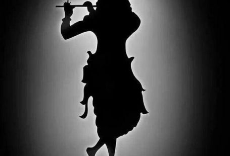 8 Teachings Of Lord Krishna That Will Help You Build A Good Life!