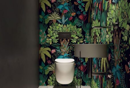 Bathroom tropical wallpaper