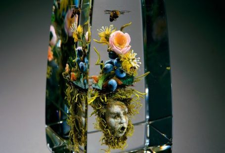 Beauty Beyond Nature: Stunning Artistic Glass Paperweights by Paul J. Stankard sculpture glass