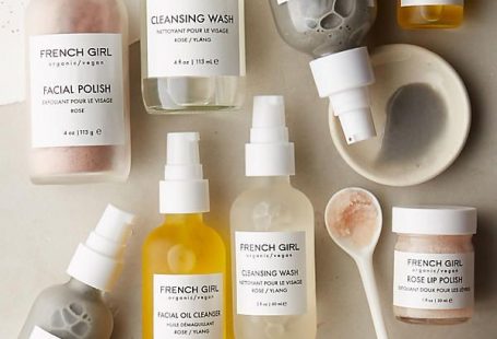 Aside from French Girl’s super chic minimalist packaging, there’s also the thousands of rave reviews. I first spotted the Seattle-based organic skincare line on Anthropologie and was th…