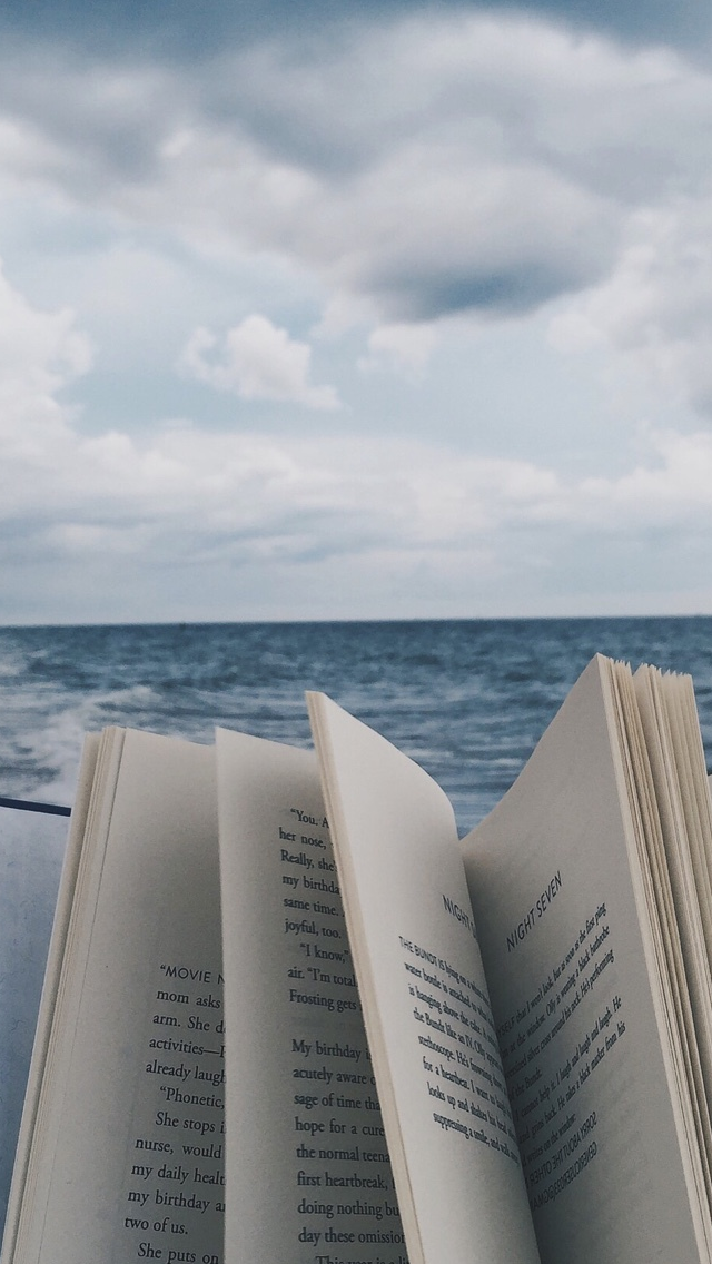 Need a little 'me' time? Start the new year by diving into a book. Here are 5 books Microsoft co-founder, Bill Gates, recommends