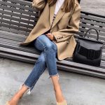 Blazer, jeans and stiletto