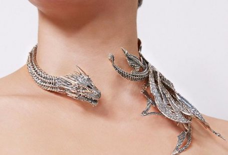 Boncuk ve Pullardan Yapılmış Aksesuarlar ,  #boncuktanbileklikyapımı #boncuktankolyeörme #boncuktantakıtasarımınasılyapılır