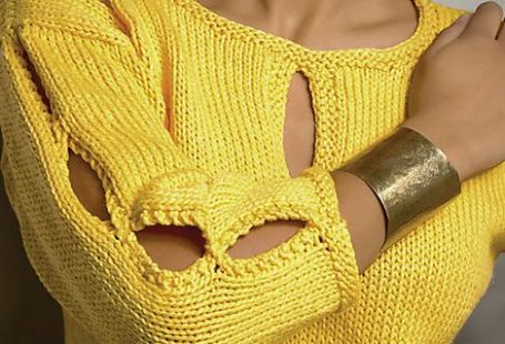 Ravelry: Brooke pattern by Andra Knight-Bowman