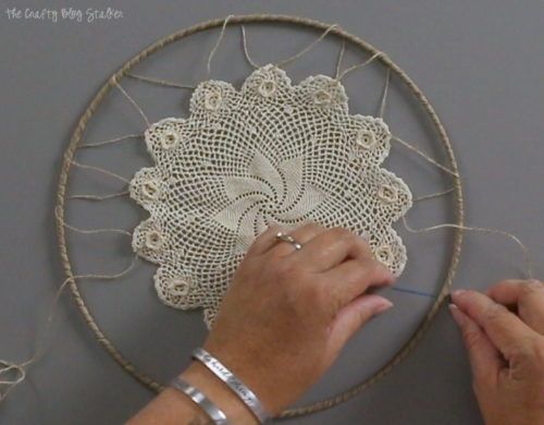Make your own beautiful Dream Catcher to protect you from bad dreams. The Daydream craft kit comes with everything you need to DIY dreamcatcher decor.