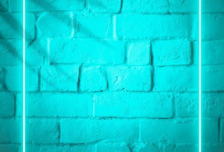 Tropical green neon lights phone screen wallpaper