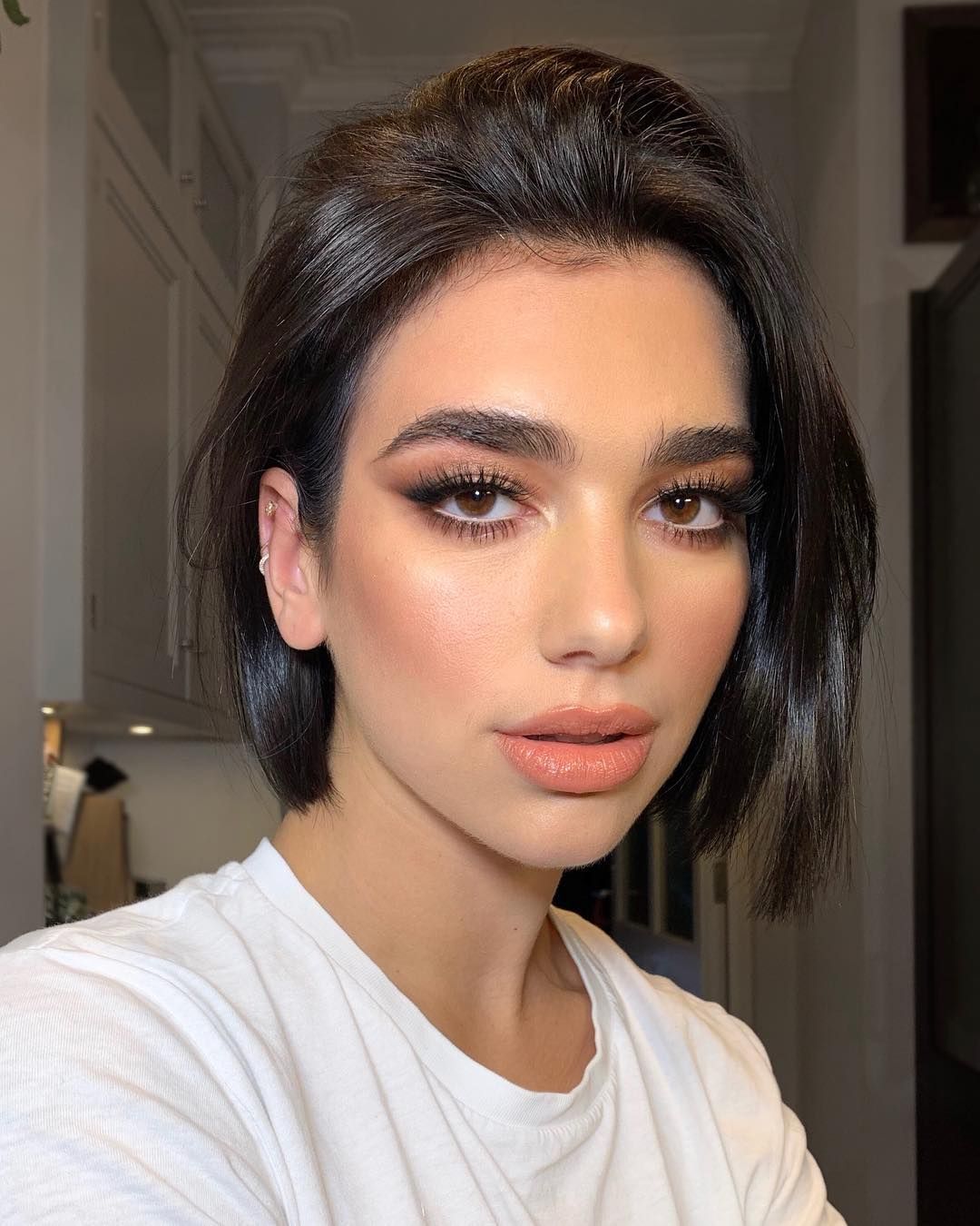 Dua Lipa on Instagram: “Thanks @nikki_makeup for my lil xmas glam piccy x”