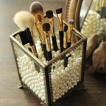 Easy Makeup and Beauty Organization Hacks and Solutions: Makeup Brushes and Pearls