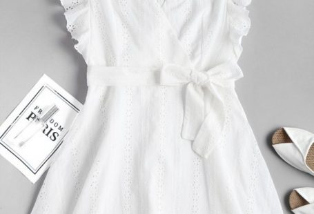 Get new beautiful vintage white dress with V-collar, Floral, and sleeve less cotton party wear girls outfit from our PDS collection. #PartyWear #GirlsPartydress #TrendyLook #LookBook