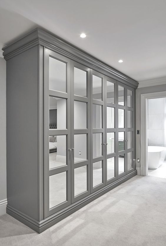 Fulham / London - The Heritage Wardrobe Company