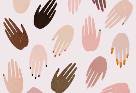 GRRRL Acrylic Box by LEEMO - 4 X 4 X 3