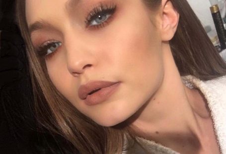 Gigi Hadid Shares Her Genius Trick For Applying Lipstick