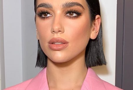 Happiest birthday to this beautiful girl. Dua Lipa Hope you have the best day 💕 #nikki_makeup #tbt #dualipa