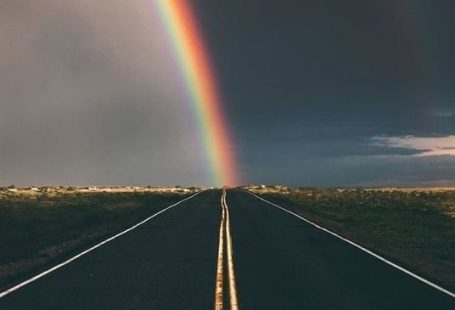 Interview with photography Ty Newcomb, who takes vibrant and colorful contemporary landscape photography to a new level through his fine art images.  #LandscapingPhotography  - #Bubblegum #Captures