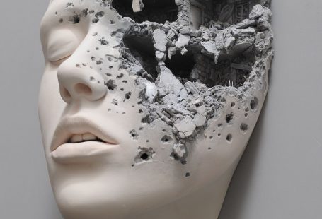 Johnson Tsang on Instagram: “Lucid Dream II - Here and There Now showing @giantyeargallery  #johnsontsang #sculpture #ceramic #art