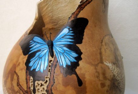 Lamps by Joanna - New artistic take on gourds