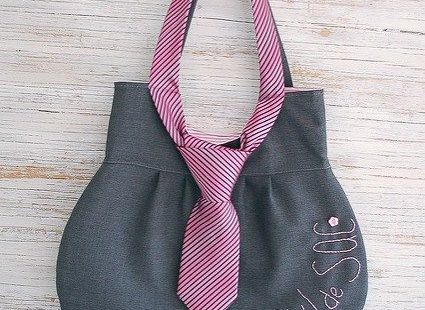 necktie bag