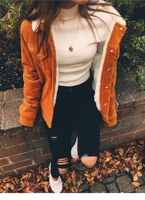 Perfecte herfstoutfit met een prachtige lamsvacht jas. Bezoek Daily Dress M ... #Bezoek #Daily #Dress #een
