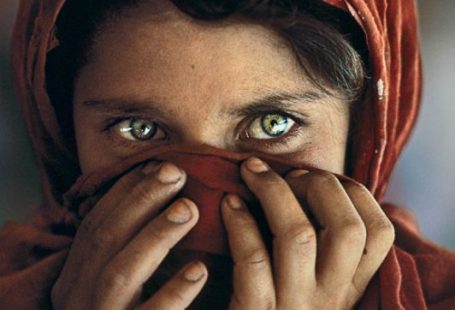 Sharbat Gula, Afghan Girl, Pakistan, 1984