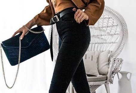 Siyah Kot Pantolon Nasıl Kombinlenir