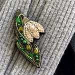 Snowdrop beaded brooch,Seed bead flower,Embroidered brooch,floral brooch,Woman Girl gift, Flower Jew