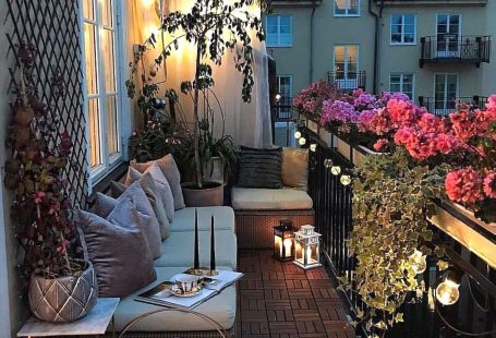 Veranda, bahçe, balkon ya da teras gibi açık alanlarınızda vereceğiniz bir daveti stil sahibi bir partiye dönüştürmenize yardımcı olacak birkaç öneriyi derledik!