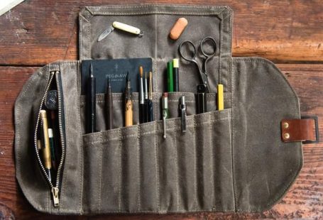 The Sendak Mini Artist Roll