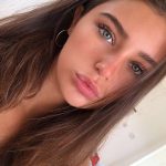 Consigue tener cejas mas gruesas sin tener que gastar mucho dinero, checa cómo puedes hacer tu propio tinte de cejas casero con solo 4 ingredientes aquí