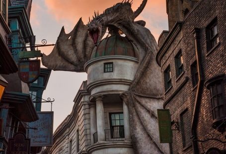 dragon-diagon-alley-sunset-light