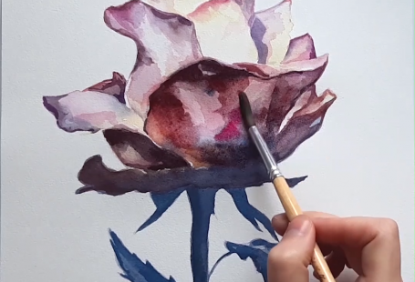 Enjoy watching the creative process behind this watercolor painting, how this beautiful rose is created and click if you want to see more videos in the blog! All painted by the visual artist Laura Manteca Martin from Ink Imaginarium. . . . . #watercolorvideo #watercolorprocess