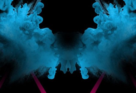 smoke in black wallpaper for android and ios devices. visit for more tech related content.