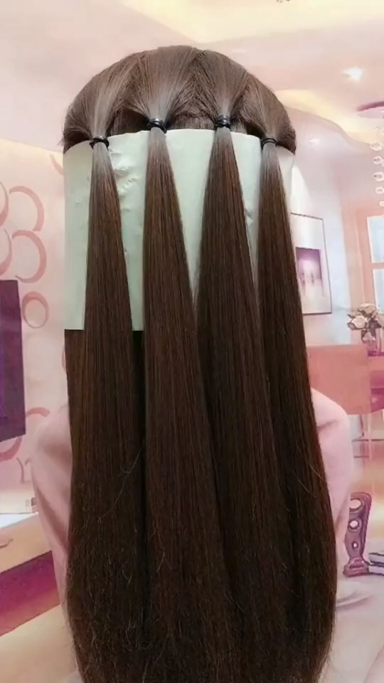 Super easy to try a new #hairstyle ! Download #TikTok today to find more amazing videos. Also you can post videos to show your unique hairstyles! Life’s moving fast, so make every second count. #hair #beauty 