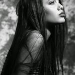 vintage everyday: 30 Beautiful Black and White Portraits of Angelina Jolie as a Teenage Model