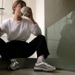 10 Chic Athleisure Outfits For The Cold Weather - Society19