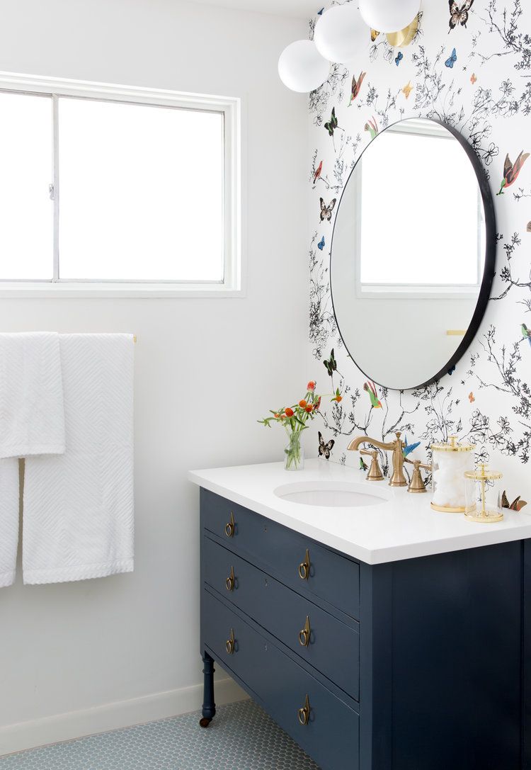 10 bonnes raisons de poser du papier peint dans la salle de bain | BricoBistro
