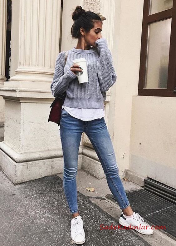 Gömlek Kazak Kombinleri Mavi Yüksel Bel Skinny Pantolon Beyaz Gömlek Gri Kazak Beyaz Spor Ayakkabı <a class=