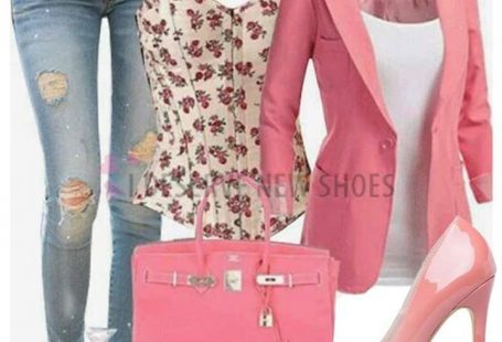 Glossy and shiny pointed toe heels