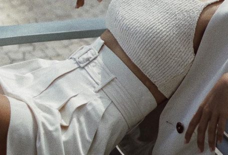 minimal clothing for summer Summer, warm weather, light, light tones, pastels, palm trees, beach, sea, ocean, sand, waves, pool, poolside, swim, swimwear, travel, explore