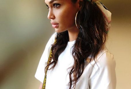 How-to-Bandana: Die schönsten Tuch-Frisuren zum Nachstylen! - #bandana #die #HowtoBandana #Nachstylen #schönsten