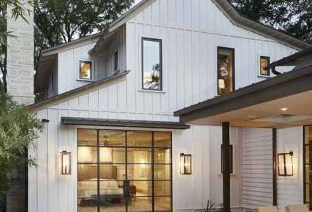 White Siding Home Exterior #home #style
