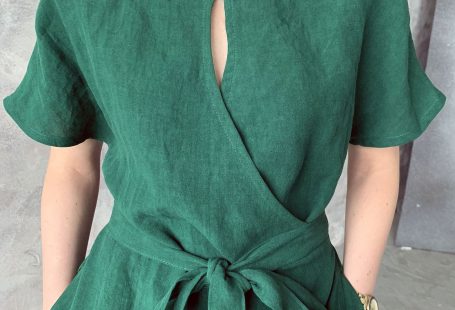 Linen loose kimono wrap summer dress with pockets, emerald green loose washed linen tunic with kimono sleeves and belt, MaTuTu linen Style
