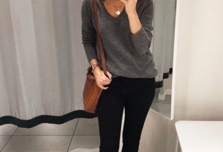 Grey cashmere sweater, cognac tan crossbody bag, Leopard loafers, Minimalistic Style, Fall Outfit. Cute women
